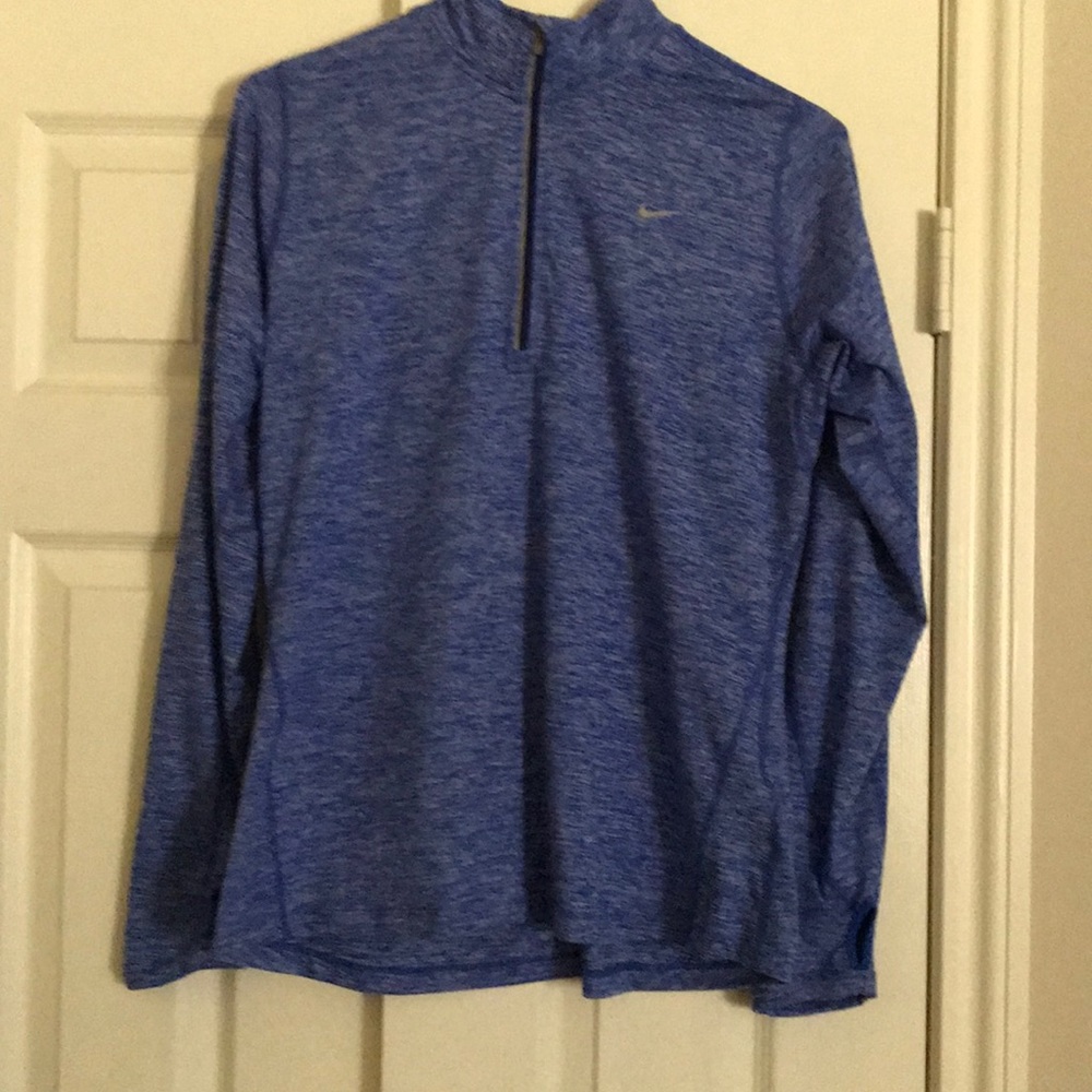 Nike top